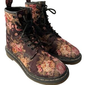 Vintage Doc Dr Martens Black Floral Canvas Beckett Boots Women’s Size 6